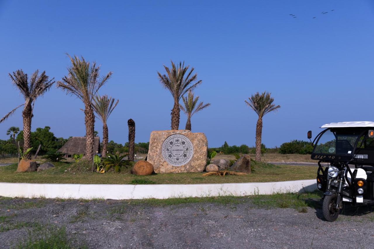 The Alampara Resort - Luxury Boutique Glamping & Water Sports Cheyūr المظهر الخارجي الصورة