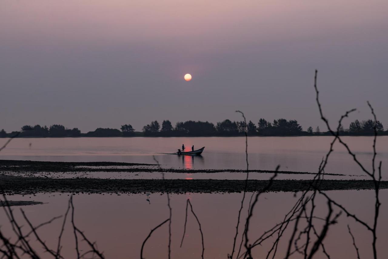 The Alampara Resort - Luxury Boutique Glamping & Water Sports Cheyūr المظهر الخارجي الصورة